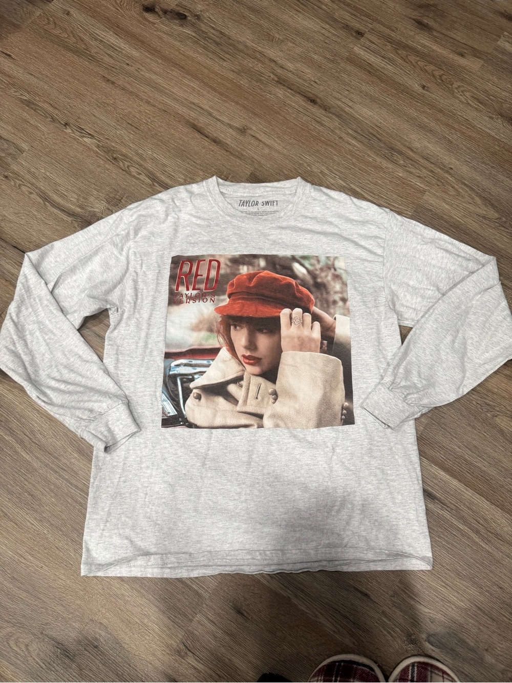Taylor Swift "Red (Taylor's Version)" Gray Graphic Long Sleeve Tee